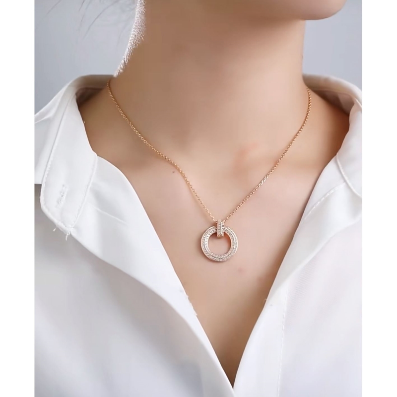T*f*ny necklaces